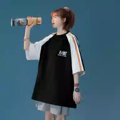 maxim's de paris LOGOT