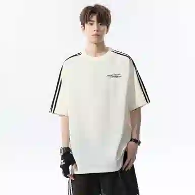 maxim's de paris logoT