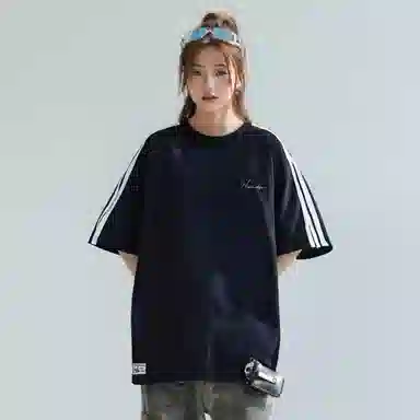 maxim's de paris inslogoT