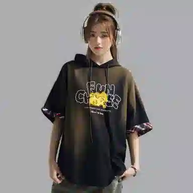 maxim's de paris logoT