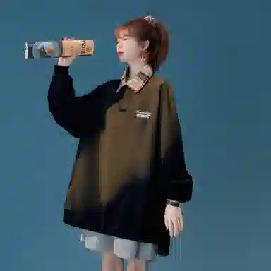 maxim's de paris Logo