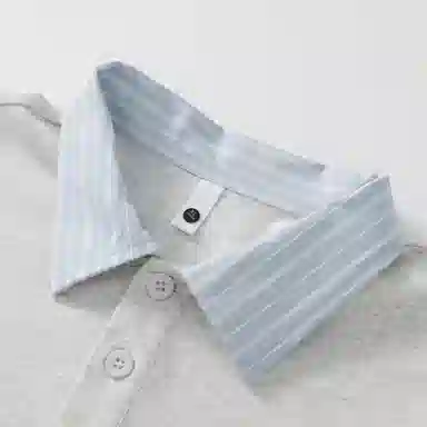 maxim's de paris logoT