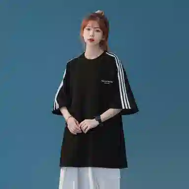 maxim's de paris LogoT