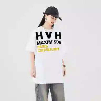 maxim's de paris logoT