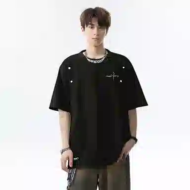 maxim's de paris logoT