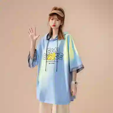 maxim's de paris logoT