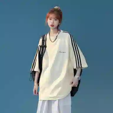 maxim's de paris 260glogoinsT