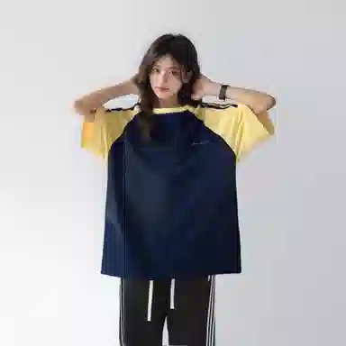 maxim's de paris 260G logo