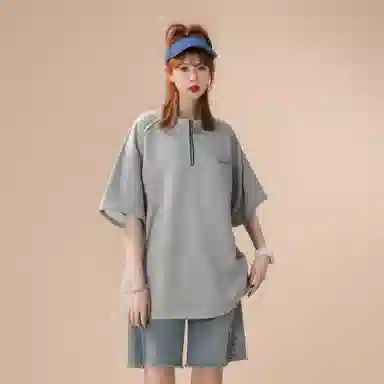 maxim's de paris logoT