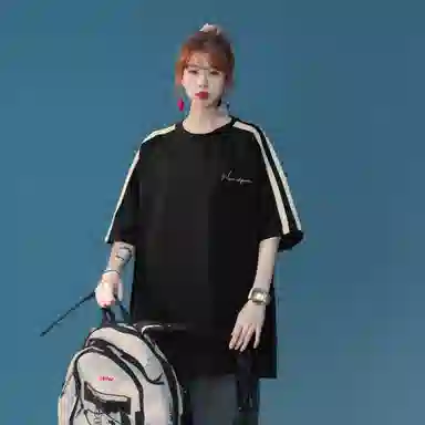 maxim's de paris logoT