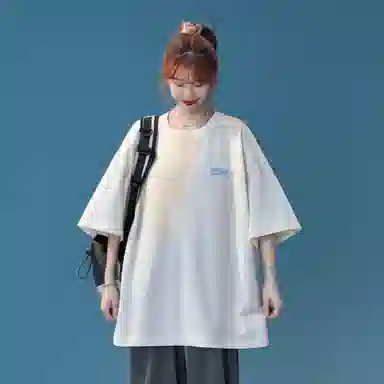 maxim's de paris LogoT