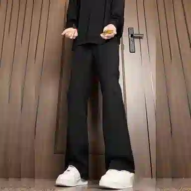 maxim's de paris vibe