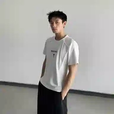 maxim's de paris logo T