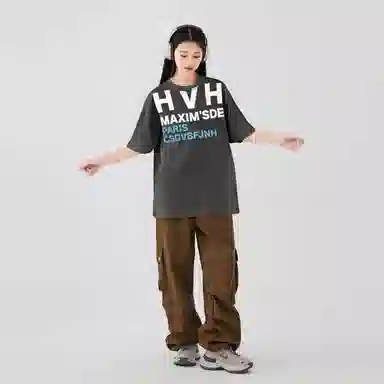 maxim's de paris logoT