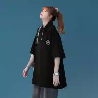 maxim's de paris logoT