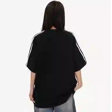 maxim's de paris logoT