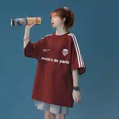 maxim's de paris LOGOT