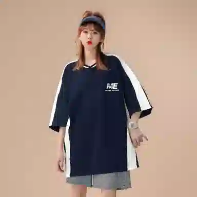 maxim's de paris logoT