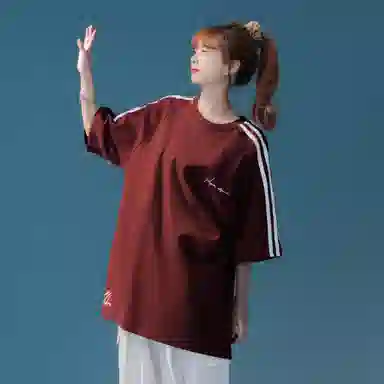 maxim's de paris 260glogoinsT