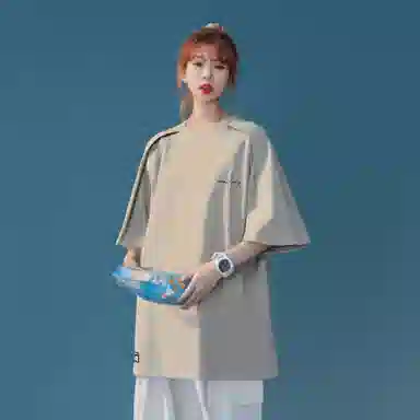 maxim's de paris logoT