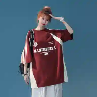 maxim's de paris LogoT