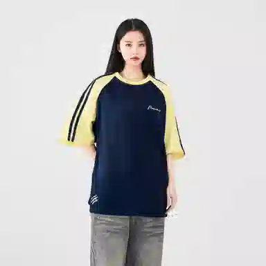 maxim's de paris inslogoT