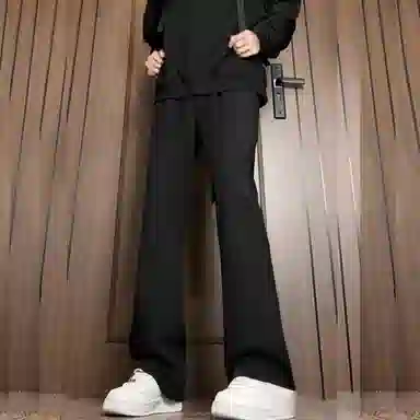 maxim's de paris vibe