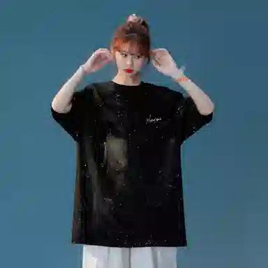 maxim's de paris logoT