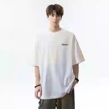 maxim's de paris LogoT