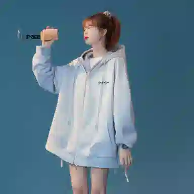 maxim's de paris logo