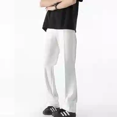 maxim's de paris cleanfitlogovibe