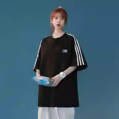 maxim's de paris 260 logoT