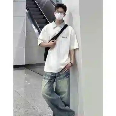 maxim's de paris logoT