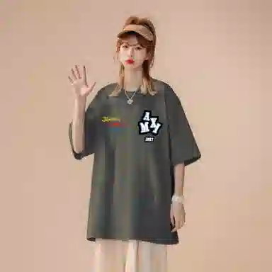 maxim's de paris logoT