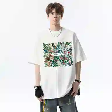 maxim's de paris logoT