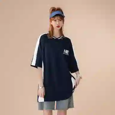 maxim's de paris logoT