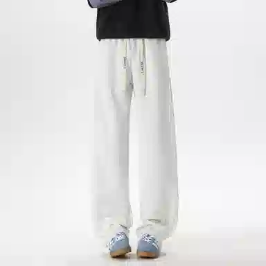 maxim's de paris Logo