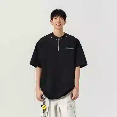 maxim's de paris logoT