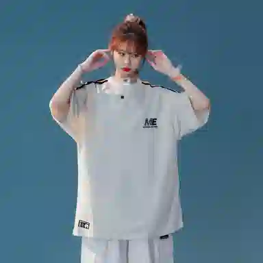 maxim's de paris logoT