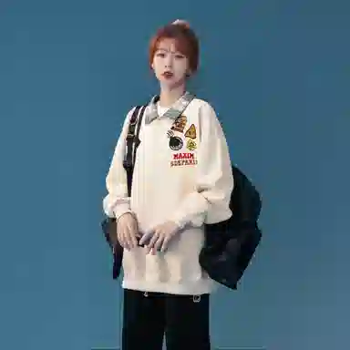 maxim's de paris Logo