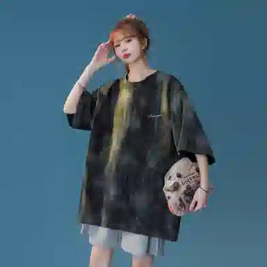 maxim's de paris logoT