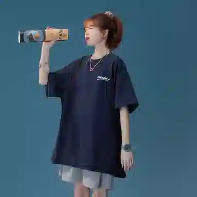 maxim's de paris LogoT