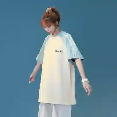 maxim's de paris logoT