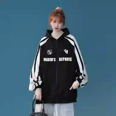 maxim's de paris Logo