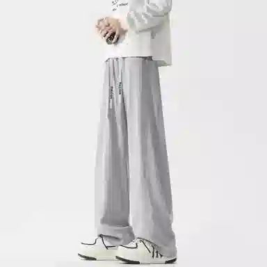 maxim's de paris vibe