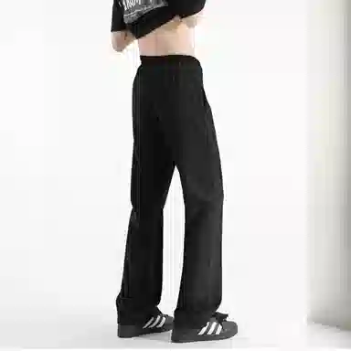 maxim's de paris cleanfitlogovibe