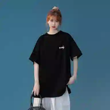 maxim's de paris logoT