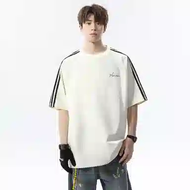 maxim's de paris inslogoT