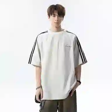 maxim's de paris inslogoT