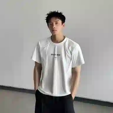 maxim's de paris logo T